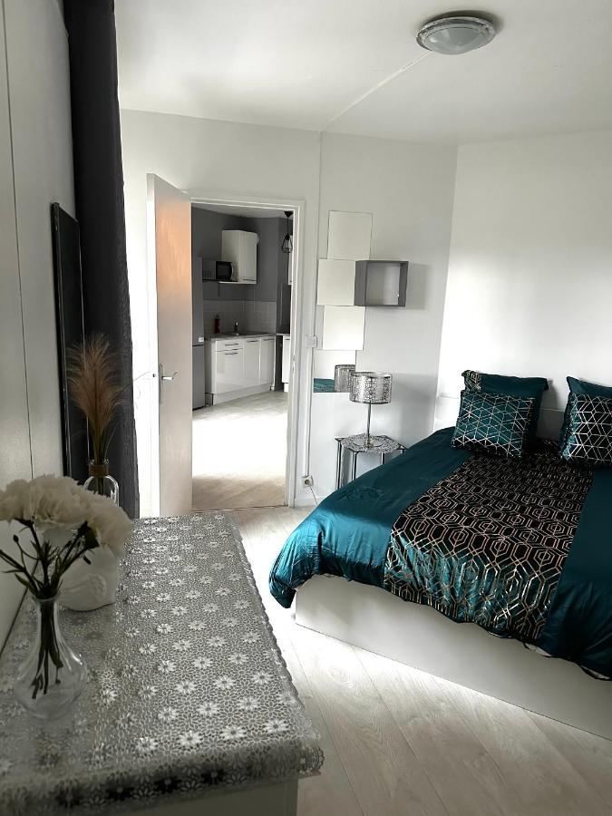 Jolie Appartement Duplex 2 Min Gare-Disney Et Paris 15 Min Noisy-le-Grand Buitenkant foto