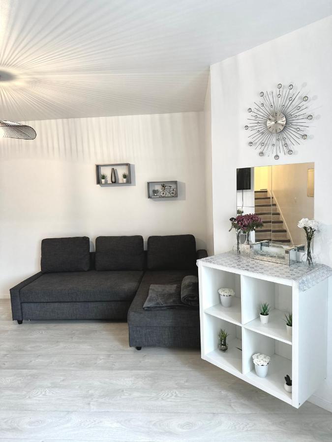 Jolie Appartement Duplex 2 Min Gare-Disney Et Paris 15 Min Noisy-le-Grand Buitenkant foto
